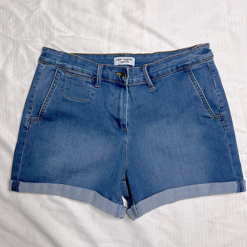 SUGAR MAGNOLIA SHORTS